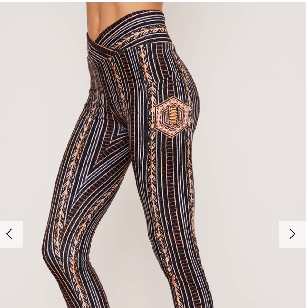 Zephyr Ruched Crossover Pocket Legging woven brand